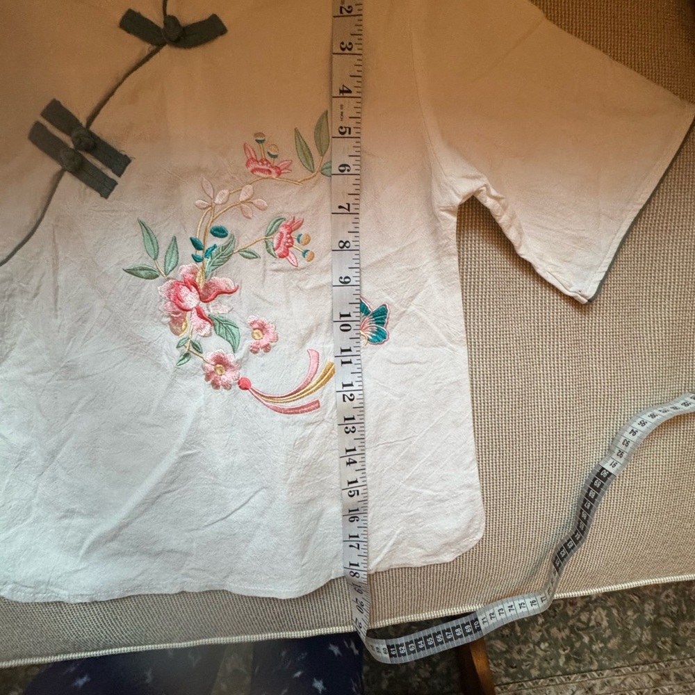 Embroidered Floral Girls White Top - Picture 9 of 9